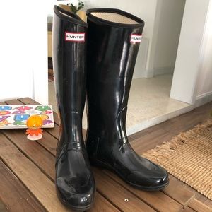 Hunter Rain Boots (great condition!)
